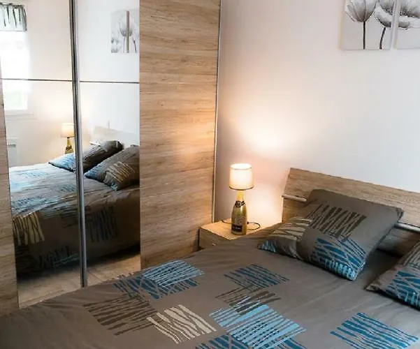 Des Peupliers * Girondelle